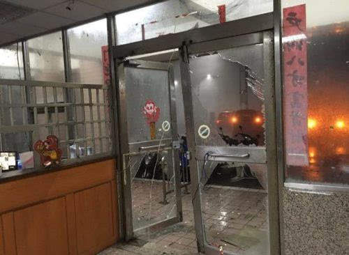 17级台风“尼伯特”登陆台湾