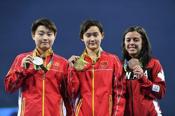任茜夺金司雅杰摘银 中国小将笑傲女子单人10米台