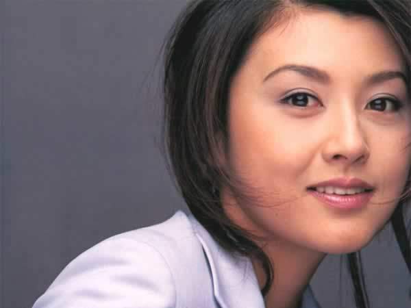 日本女星藤原纪香出生