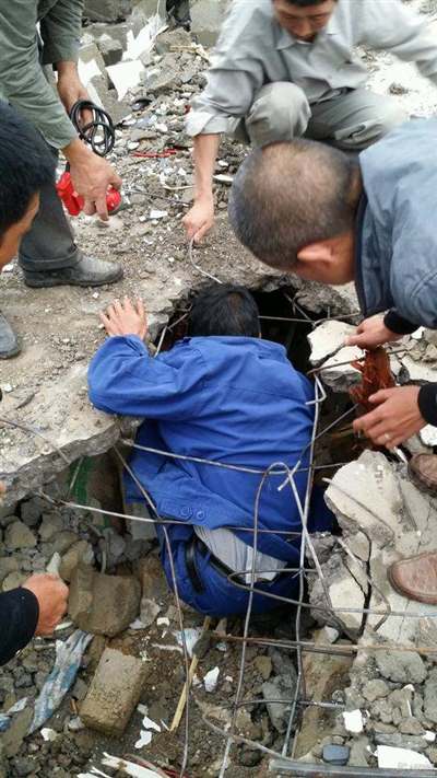 云南昭通6.5级地震   已致615人死亡 114人失踪
