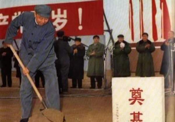 毛主席纪念堂：罕见的轰轰烈烈营造过程