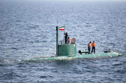 伊朗在霍尔木兹海峡军演意在应对石油制裁威胁