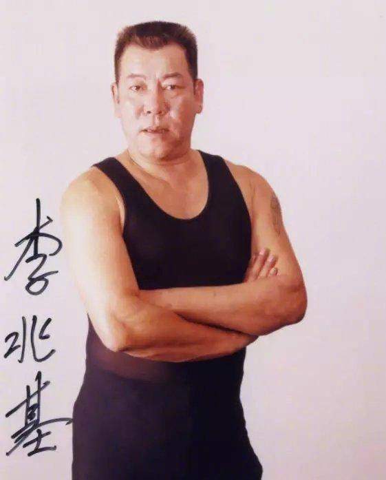 “恶人”港星李兆基因病去世