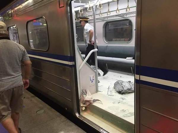 台湾列车爆炸起火