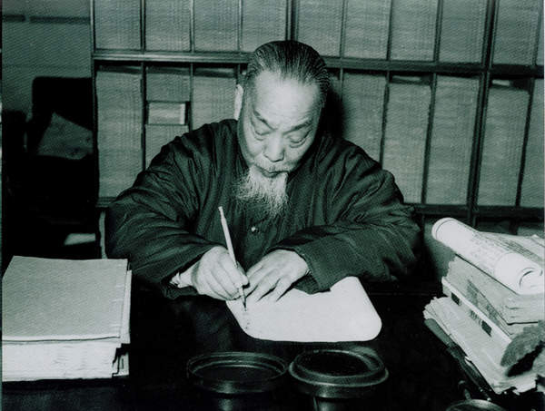 教育家、历史学家陈垣逝世