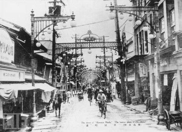 遭原子弹袭击前后的日本对比照