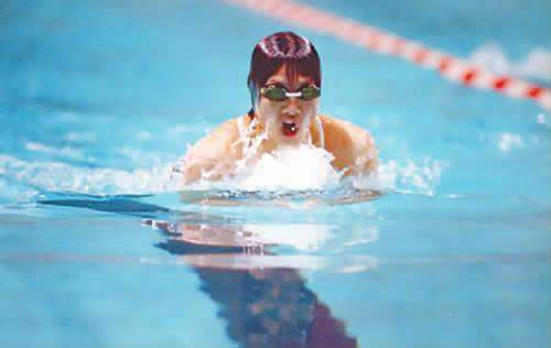 林莉获我国第一个世界游泳冠军