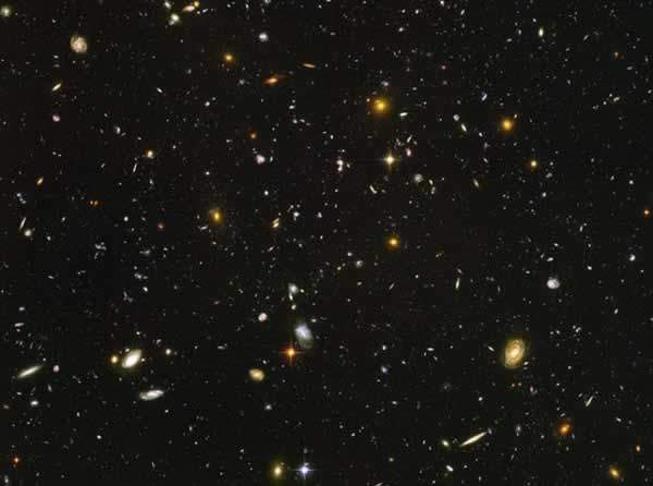 哈勃发现迄今最遥远的星系
