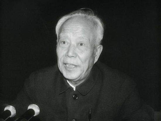 全国人大常委会原委员长万里逝世