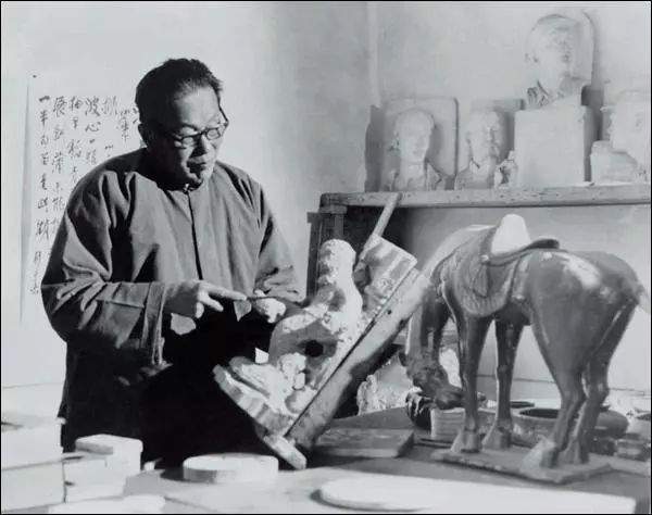 美术大师刘开渠逝世
