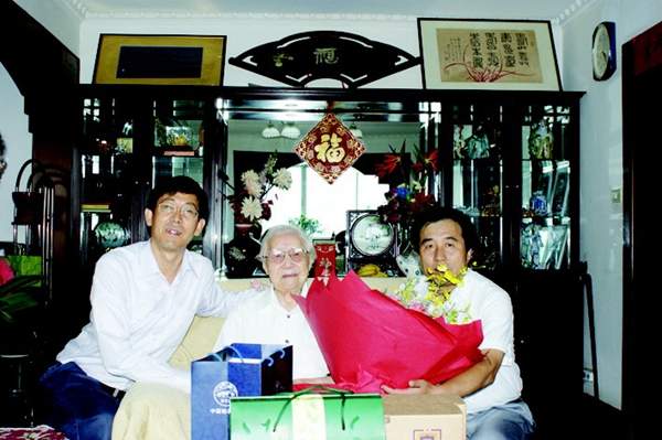 “传奇女谍”黄慕兰出生  曾营救周恩来