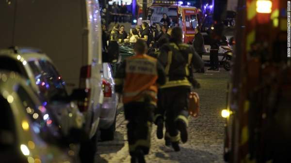 巴黎恐袭事件：60死、近100人被劫持