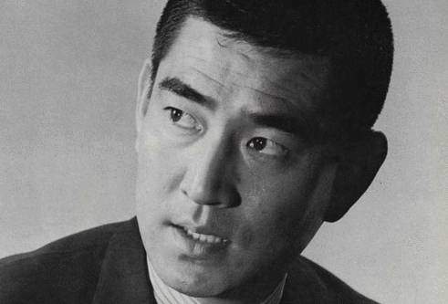 日本男演员高仓健出生