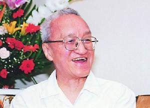 航天技术和自动控制专家杨嘉墀出生